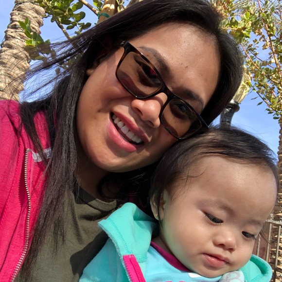 Meet your Posher, Emalyn - Picture 1 of 1